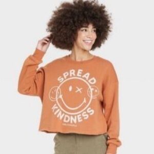 SMILEY WORLD SPREAD KINDNESS CROP GRAPHIC SWEATSHIRT. Size L. EUC